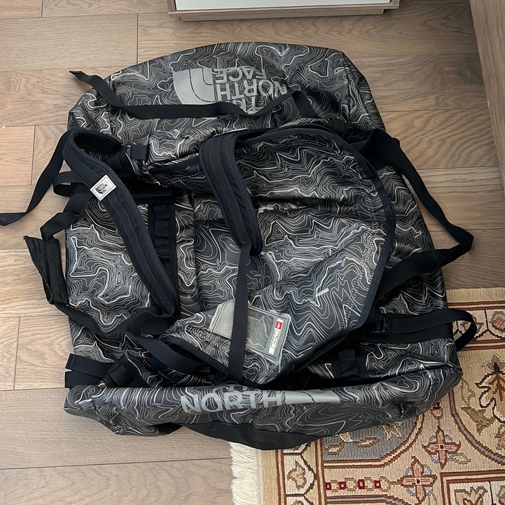 North Face black topo duffel